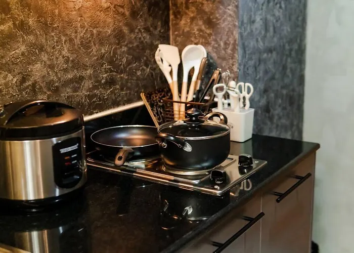 1br Makati, Lush Residences M004